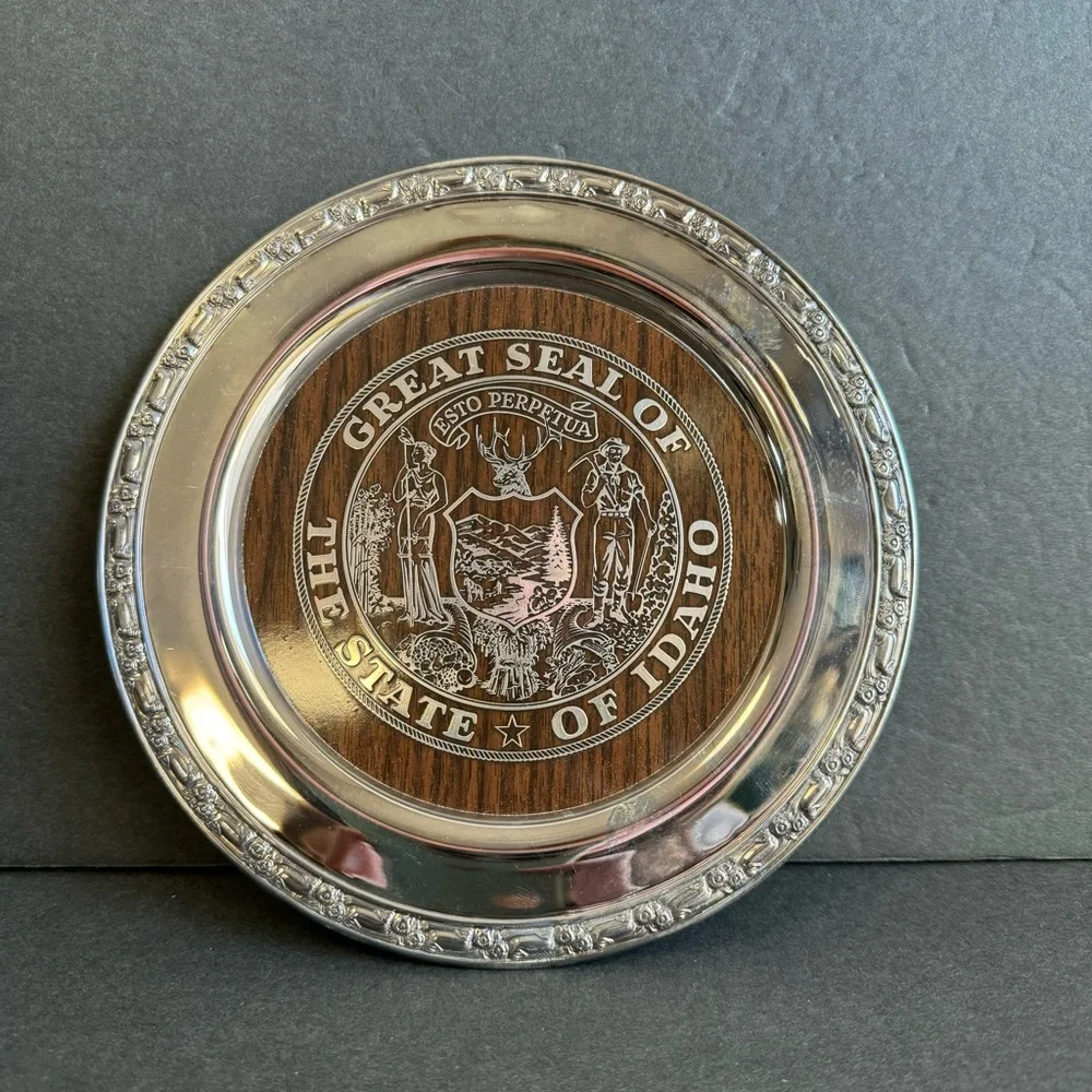 Oneida Great Seal Of The‎ State Idaho Vintage Silver Plate Presentation Tray